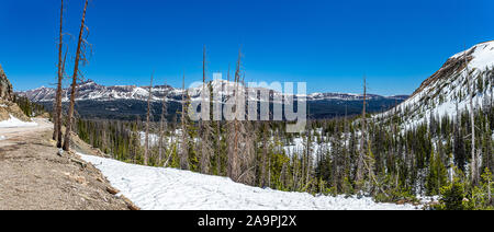Blick von der Mirror Lake Scenic Byway in der Nähe Bald Mountain Pass in der uinta Berge von Utah. Stockfoto