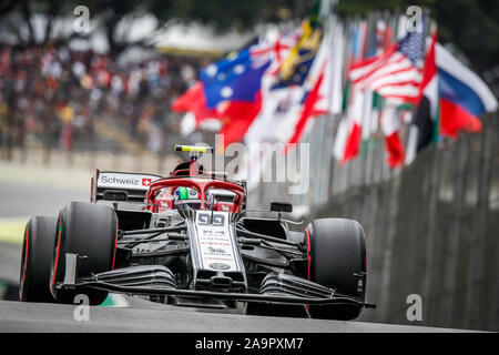 Sao Paulo, Brasilien. 16 Nov, 2019. 99 GIOVINAZZI Antonio (ITA), Alfa Romeo Racing C38, Sie kann während der 2019-Formel-1-Weltmeisterschaft, Brasilien Grand Prix vom 15. bis 17. November in Sao Paulo, Brasilien - | Verwendung der weltweiten Kredit: dpa/Alamy leben Nachrichten Stockfoto