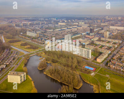 Blick über Vinkhuizen Wohngegend der Stadt Groningen, Niederlande Stockfoto