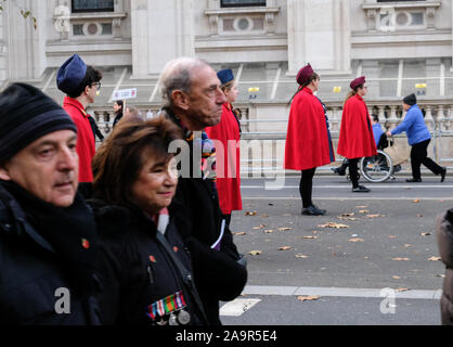 Kenotaph, Whitehall, London, UK. 17. November 2019. Die jährlichen 85 jüdischen militärischen Association (AJEX) Zeremonie und die Parade geht vorbei das Ehrenmal. Quelle: Matthew Chattle/Alamy leben Nachrichten Stockfoto