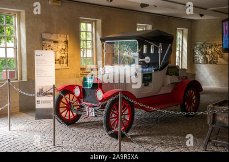 Eine rot-weiße Klassiker an der Brauerei Carlsberg, Kopenhagen, Dänemark Stockfoto