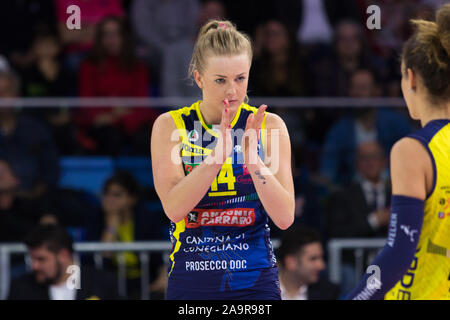 November 16, 2019, Milano, Italien: Joanna woÃ…â € šosz, imoco volley Conegliano, während Imoco Volley Conegliano vs Igor Volley Novara, Italienischer Supercup Frauen in Mailand, Italien, 16. November 2019 - LPS/Elisa Calabrese (Credit Bild: © Elisa Calabrese/LPS über ZUMA Draht) Stockfoto