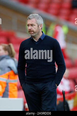 Anfield, Liverpool, Merseyside, UK. 17. Nov, 2019. Frauen Super League Fußball -, Liverpool Frauen versus Everton; Everton Manager Willie Kirk-redaktionelle Verwendung Credit: Aktion plus Sport/Alamy leben Nachrichten Stockfoto