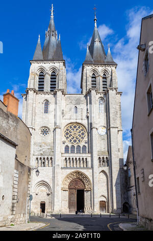 Eglise Eglise Saint-Nicolas im alten Zentrum von Blois in Frankreich Stockfoto