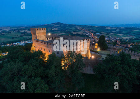 Blick auf die mittelalterliche Burg von Gradara Italien Stockfoto