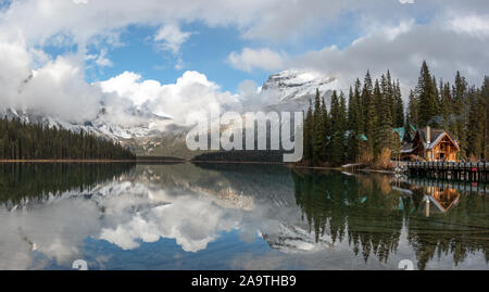 Emerald Lake Reflexion Panoramablick, Yoho National Park, Kanada Stockfoto