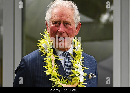 Der Prinz von Wales bei einem Besuch in Wesley Community Centre in Auckland, am zweiten Tag der königlichen Besuch in Neuseeland. Stockfoto