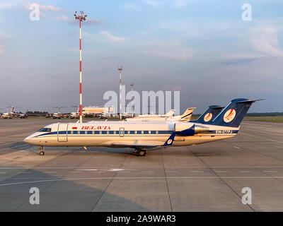 Minsk, Weißrussland - Juli 21, 2019: Belavia Flug nationalen Flughafen in Minsk, Belarus. Der Flughafen ist die Drehscheibe für Belavia. Stockfoto