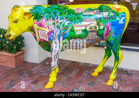 Miami Florida, Miami Lakes, Hauptstraße, Kuh, Statue, Kunst, FL100123087 Stockfoto