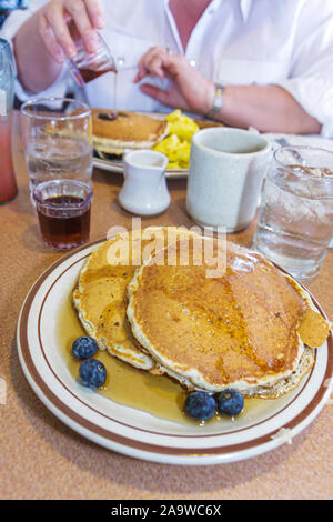 Miami Florida, Hialeah Gardens, Denny's, Restaurants, Restaurants, Restaurants, Restaurants, Restaurants, Cafés, Teller, Teller, Teller, Essen, Pfannkuchen, FL100123145 Stockfoto