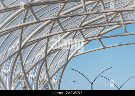 Architektonische Vordach am internationalen Flughafen Hartsfield-Jackson Atlanta in Atlanta, Georgia. (USA) Stockfoto