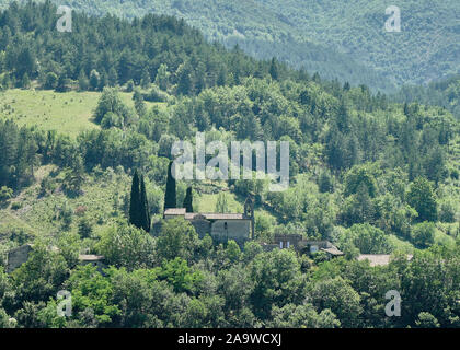 Die Kirche von St-Benoit-en-Diois Stockfoto