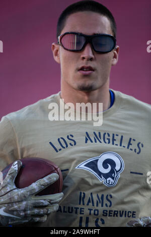 Los Angeles, CA. 17. Nov, 2019. Los Angeles Rams Sicherheit Taylor Rapp (24) vor der NFL Spiel zwischen Chicago Bears vs Los Angeles Rams im Los Angeles Memorial Coliseum Los Angeles, Ca, November 2019. Jevone Moore. Credit: Csm/Alamy leben Nachrichten Stockfoto