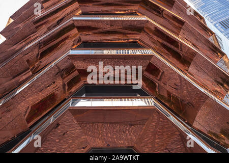 Das Schiff, ein Wahrzeichen Thomas Heatherwick Studio entwickelte Struktur im Hudson Yards Entwicklung, New York City, NY, USA Stockfoto