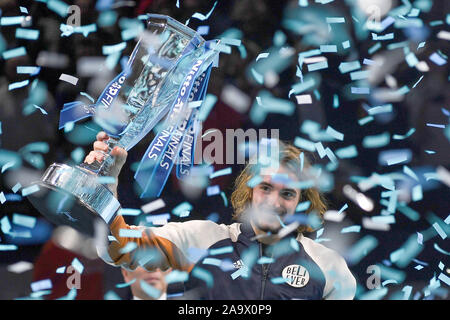 London, Großbritannien. 17. November 2019. stefanos tsitsipas während Nitto ATP-Finale Dominic Thiem und Stefanos Tsitsipas die endgültige Vittoria - Tennis Internationals - Kreditkarten: LPS/Roberto Zanettin/Alamy leben Nachrichten Stockfoto
