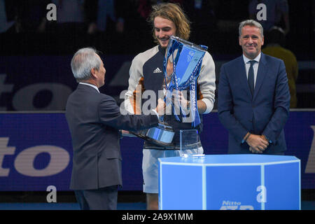 Londra, Italien. 17. Nov, 2019. stefanos tsitsipasduring Nitto ATP-Finale Dominic Thiem und Stefanos Tsitsipas die endgültige Vittoria, Tennis Internationals in Londra, Italien, 17. November 2019 - LPS/Roberto Zanettin Credit: Roberto Zanettin/LPS/ZUMA Draht/Alamy leben Nachrichten Stockfoto