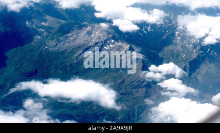 Die Tiroler Alpen von oben Stockfoto