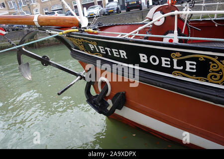 Detail von Handelsschiffen in Dordrecht, Niederlande, Europa Stockfoto