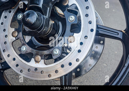 Vorderrad Scheibenbremsen Motorrad, Bremsscheibe close-up Stockfoto