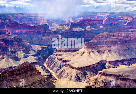 Blick auf den Colorado River im Grand Canyon Stockfoto