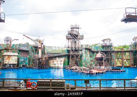 Waterworld zeigen in Singapur Universal Studios, Populäre theatralische Performance Stockfoto