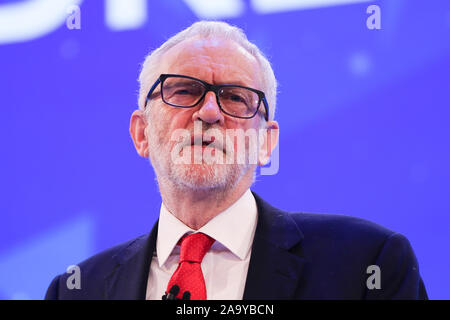 London, Großbritannien. Nov, 2019 18. Fraktionsvorsitzender der Labour-Partei, Jeremy Corbyn macht eine Keynote politische Rede während der jährlichen Verband der britischen Industrie (CBI) Konferenz in London statt. Credit: SOPA Images Limited/Alamy leben Nachrichten Stockfoto