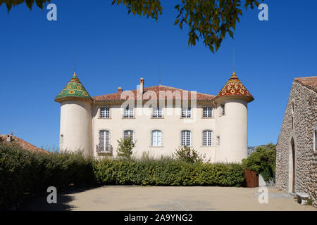 Südfassade des Château d'Aiguines oder Aiguines Chateau, 1606 restauriert, Aiguines Var Prtovence Frankreich Stockfoto