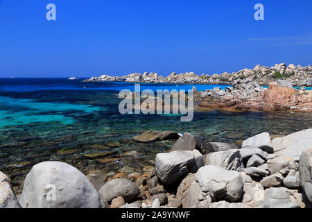 Die inselgruppe Lavezzi Inseln in den Mündern von Bonifacio auf Korsika, Frankreich Stockfoto