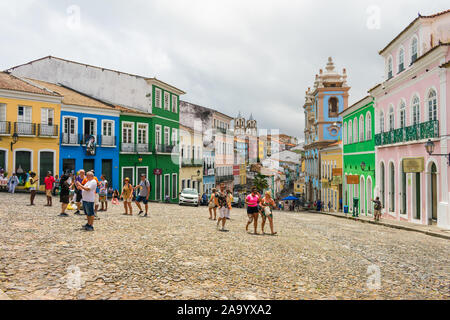 Salvador, Bahia, Brasilien - ca. September 2019: Ein Blick auf die berühmten Pelourinho Platz, beliebtes Ziel im historischen Zentrum von Salvador Stockfoto