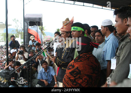 Banda Aceh, Aceh, Indonesien. 15. August 2006. Aufmärsche und Demonstrationen am 1. Jahrestag der Vereinbarung von Helsinki. Stockfoto