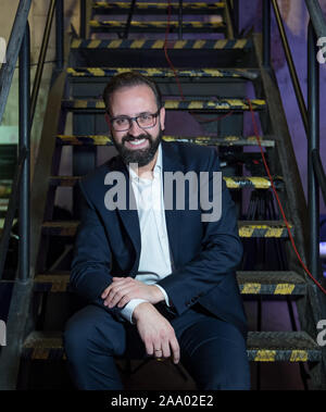 Leipzig, Deutschland. Nov, 2019 18. Sebastian Gemkow (CDU), Justizminister von Sachsen, an der Nominierung Parteitag der CDU Leipzig. Gemkow wird an diesem Abend als Kandidat für die Bürgermeister der Leipziger Union nominiert werden. Credit: Hendrik Schmidt/dpa-Zentralbild/dpa/Alamy leben Nachrichten Stockfoto