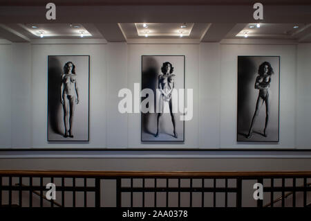 Fotografie von Helmut Newton im Museum für Fotografie in Berlin Deutschland Stockfoto