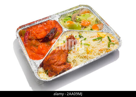 Der Babykostwärmer Aluminiumfolie Rechteckige verfügbares Paket Lunch Box. Thailändische und Chinesische Essen nehmen. 450 ML 3 Teile Folie Container lu Stockfoto