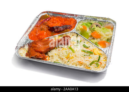 Der Babykostwärmer Aluminiumfolie Rechteckige verfügbares Paket Lunch Box. Thailändische und Chinesische Essen nehmen. 450 ML 3 Teile Folie Container lu Stockfoto