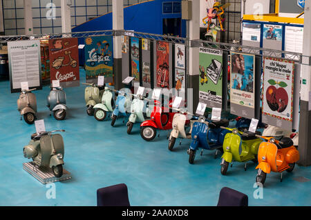 Vespa Museum am Vespa Werk in Pontedera, Italien Stockfoto