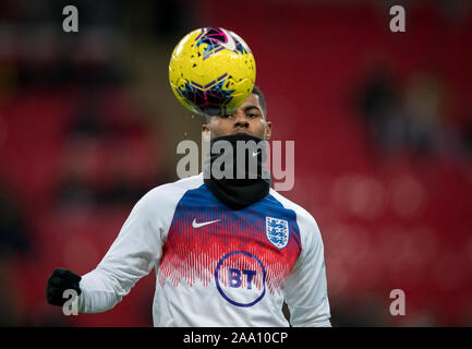 London, Großbritannien. 14 Nov, 2019. Marcus Rashford (Manchester United) von England pre Match während der UEFA EURO 2020 Qualifier internationale Übereinstimmung zwischen England und Montenegro im Wembley Stadion, London, England am 14. November 2019. Foto von Andy Rowland. Credit: PRiME Media Images/Alamy leben Nachrichten Stockfoto