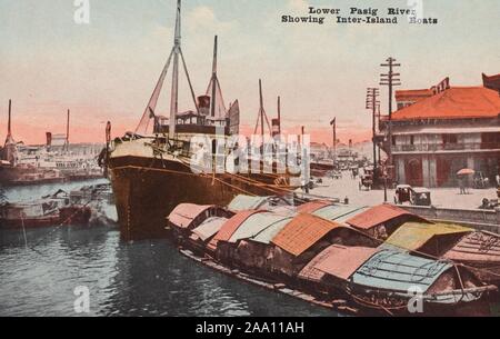 Illustrierte Postkarte von sampan Booten und einem Frachtschiff gefesselt auf einem Pier, die pasig Fluss, Insel Luzon, Philippinen, durch die Kamera Supply Co, 1910 veröffentlicht. Von der New York Public Library. () Stockfoto