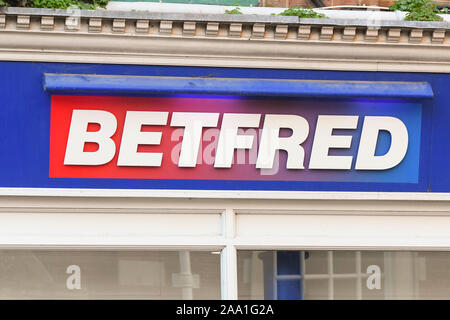 BETFRED Geschäft Zeichen in Dorchester, Dorset, Großbritannien. Foto: Graham Jagd-/Alamy Stockfoto