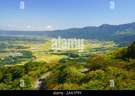 Minamiaso Dorf aus Tawara Yama Observatorium Stockfoto