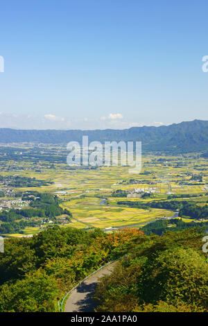 Minamiaso Dorf aus Tawara Yama Observatorium Stockfoto