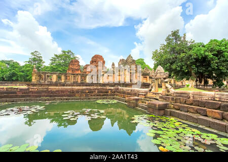 Prasat Muang Tam ist der alten Khmer Tempel in Prakhon Chai, Provinz Buri Ram, Thailand. Stockfoto