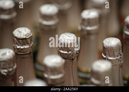 Geschlossen Champagner Flaschen Stockfoto