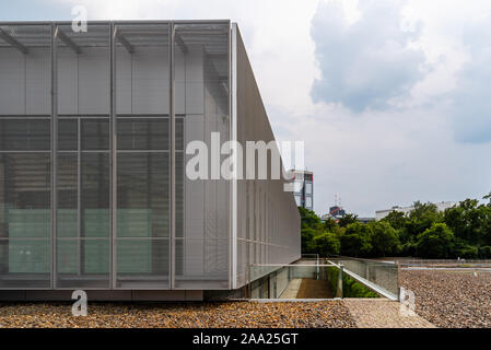 Berlin, Deutschland - 29. Juli 2019: Grabdenkmäler Schrecken, Topographie des Terrors. Es ist ein Museum und Dokumentationszentrum auf der Website. Stockfoto