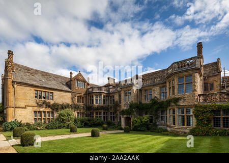 Mapperton Haus und Gärten, Dorset, England, UK. Die malerische Lage für Film 2015 von Thomas Hardys Roman, weit entfernt von der Hektik des Alltags. Stockfoto