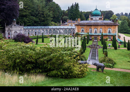 Sezincote ist ein einzigartiges und außergewöhnliches indisches Haus inmitten der Cotswold Hills von Gloucestershire, England, Großbritannien Stockfoto