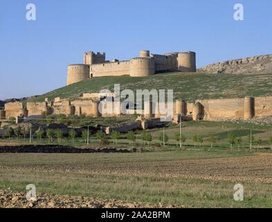 PANORAMICA DEL CASTILLO DE Berlanga de Duero, CONSTRUIDO EN EL SIGLO XVI. Lage: CASTILLO. Soria. Spanien. Stockfoto