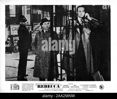 ALFRED HITCHCOCK als Mann außerhalb Phone Box und George Sanders als Jack Favell in REBECCA 1940 Regisseur Alfred Hitchcock Roman von Daphne Du Maurier Produzent David O. Selznick Selznick International Pictures/United Artists Stockfoto