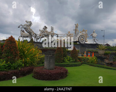 Telajakan Jalan dan Taman Rama sinta Statue, Bali, Indonesien Stockfoto