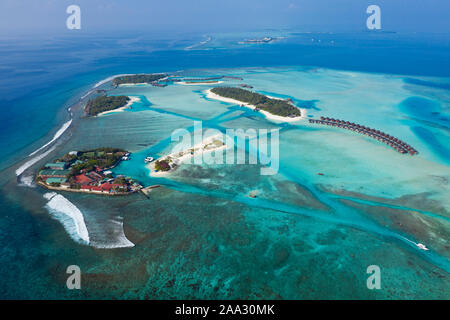 Ferienhäuser Insel Maafushi und Veligandu, Süd Male Atoll, Malediven, Indischer Ozean Stockfoto