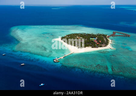 Ferienhäuser Insel Alimatha, Felidhu Atoll, Malediven, Indischer Ozean Stockfoto